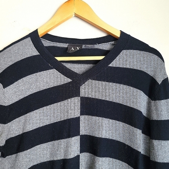 Armani Exchange Men's Stripe Long Sleeves Top Size Medium in Black Gray - Picture 2 of 8